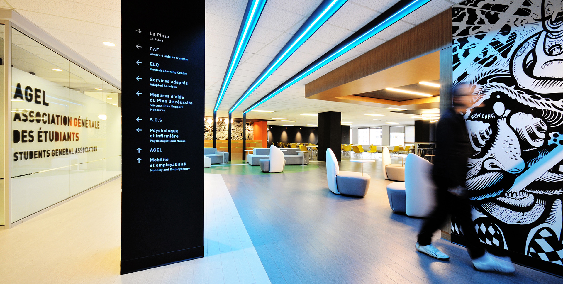 Projet de design - Carrefour étudiant et murale au Collège LaSalle Montréal aménagé par VAD Designers d'intérieur commercial.